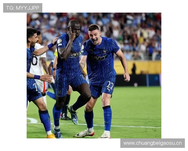 切尔西中场人满为患却功能重叠,阵容冗余拖累全队节奏与攻防转换效率