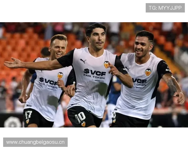 瓦伦西亚管理层决策争议持续发酵,球队运营与竞技表现稳定性面临考验 瓦伦西亚管理层决策争议持续发酵,球队运营与竞技表现稳定性面临考验